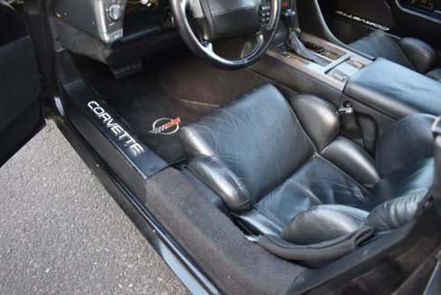 Used 1990 Chevrolet Corvette Convertible image 12