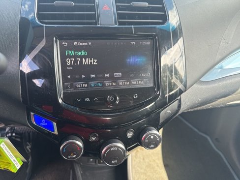 Used 2014 Chevrolet Spark LT image 9