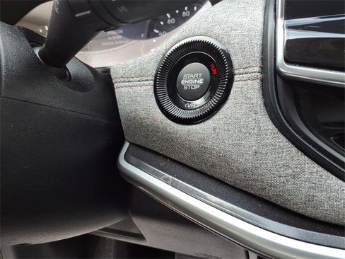 Used 2022 Jeep Compass Latitude image 12