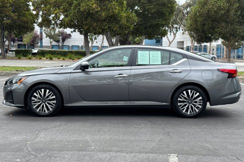 Certified 2024 Nissan Altima 2.5 SV image 7