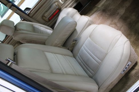 Used 1991 Jeep Grand Wagoneer image 26