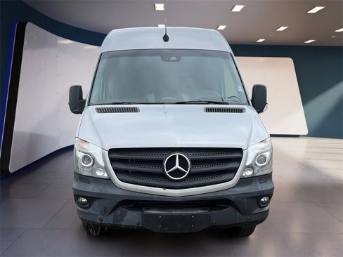 Used 2018 Mercedes-Benz Sprinter 3500 image 8