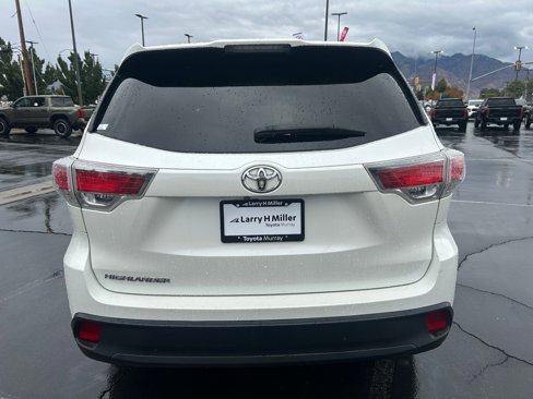 Used 2016 Toyota Highlander LE image 4