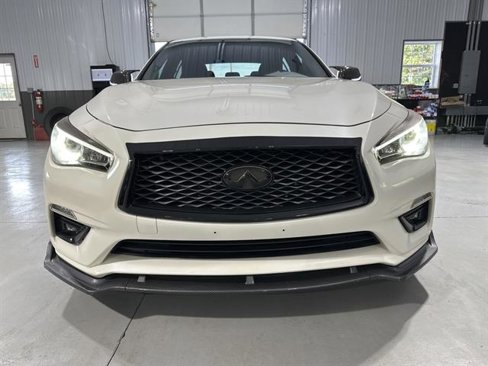 Used 2018 INFINITI Q50 Luxe w/ All Weather Package (L93) image 2