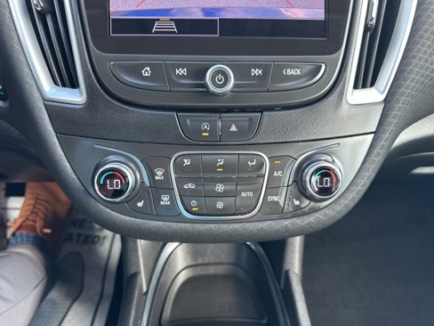 Used 2023 Chevrolet Malibu LT w/ Driver Confidence Package image 17