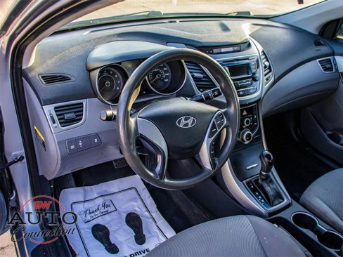 Used 2016 Hyundai Elantra SE image 19