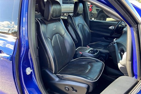 Used 2019 Chrysler Pacifica Limited image 8