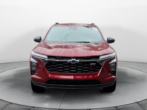 Certified 2024 Chevrolet Trax RS w/ Driver Confidence Package image 2