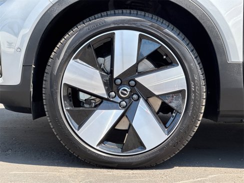 Certified 2023 Volvo XC40 Recharge Ultimate image 24