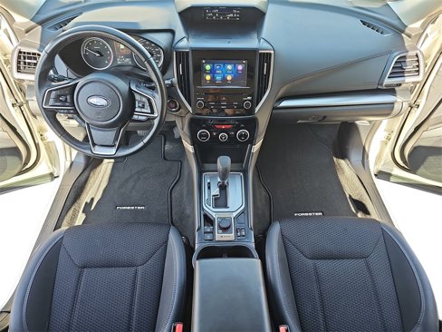 Used 2022 Subaru Forester Premium image 9