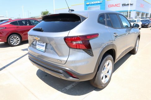 New 2025 Chevrolet Trax LS w/ LS Convenience Package image 20