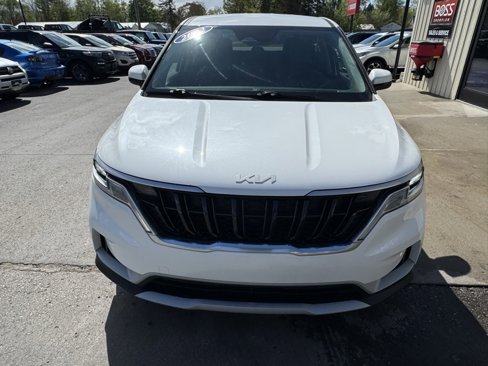 Used 2022 Kia Carnival LX image 8