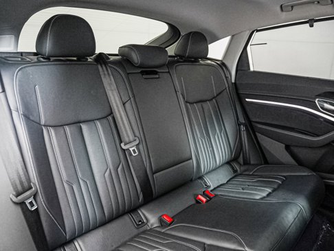 Used 2022 Audi e-tron Prestige w/ Prestige Package image 14