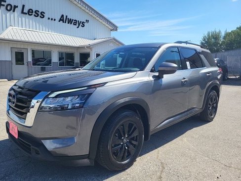 Used 2022 Nissan Pathfinder SV image 23