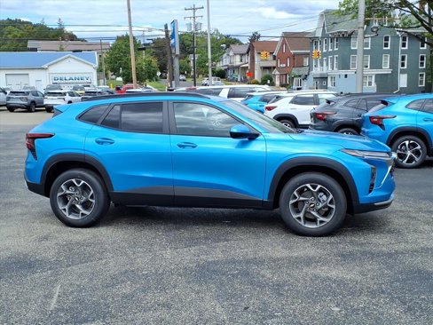 New 2025 Chevrolet Trax LT w/ LT Convenience Package image 2