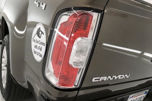 Used 2017 GMC Canyon SLT w/ Driver Alert Package image 25