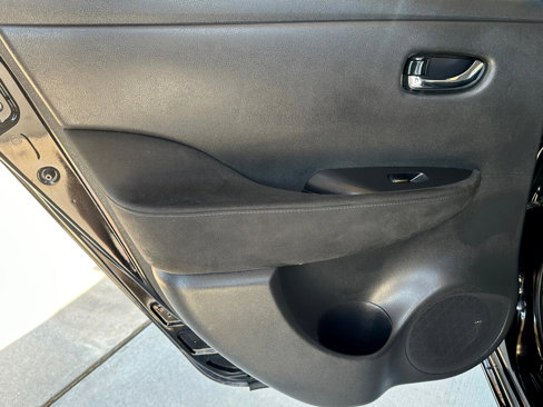 Used 2015 Nissan Leaf S w/ Charge Package image 11