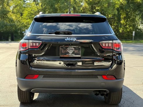 Used 2018 Jeep Compass Limited w/ Navigation Group image 4