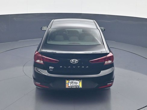Used 2019 Hyundai Elantra SE w/ Cargo Package image 18