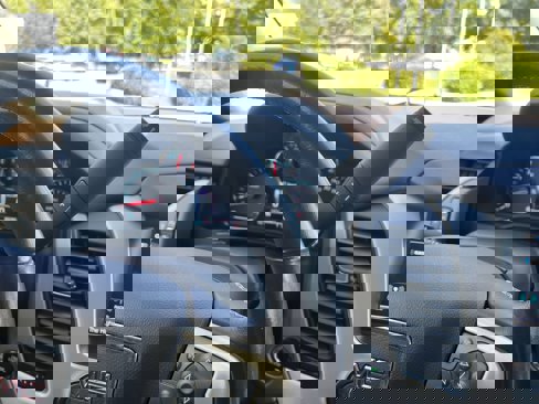 Used 2018 GMC Yukon SLT w/ Premium Edition image 27
