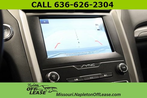 Used 2020 Ford Fusion SE image 17