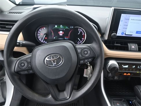 Used 2023 Toyota RAV4 LE image 6