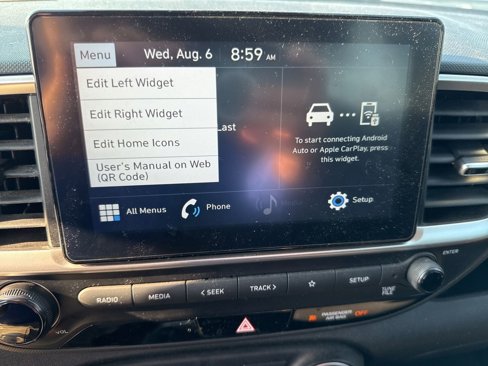 Used 2021 Hyundai Venue SE image 25