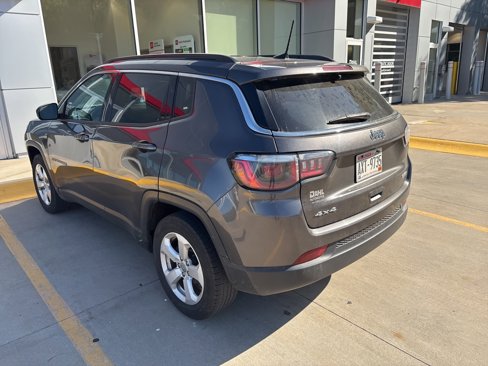 Used 2019 Jeep Compass Latitude w/ Cold Weather Group image 6