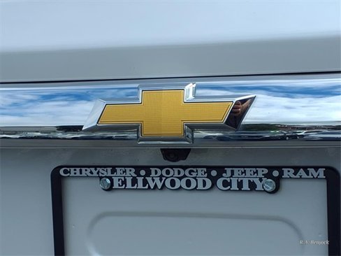 Used 2018 Chevrolet Traverse LT image 7