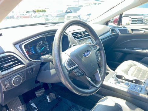 Used 2017 Ford Fusion Energi SE image 10
