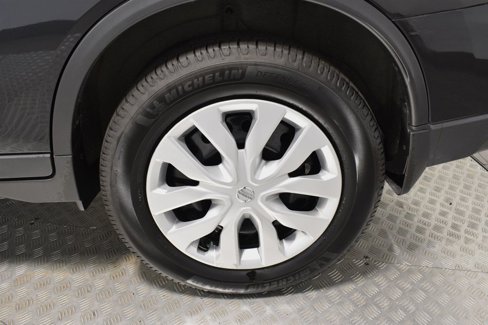 Used 2017 Nissan Rogue S image 35