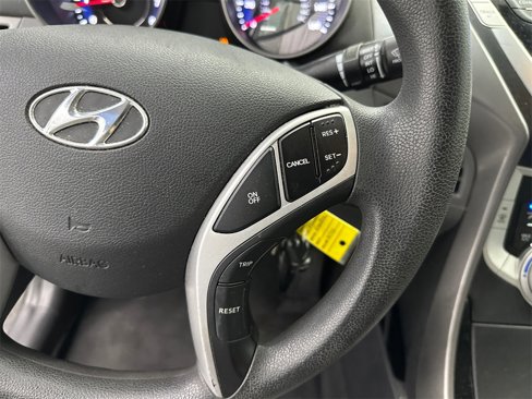 Used 2013 Hyundai Elantra GLS image 23