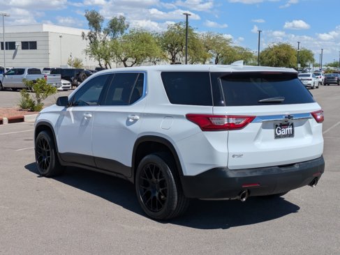 Used 2021 Chevrolet Traverse LS image 3