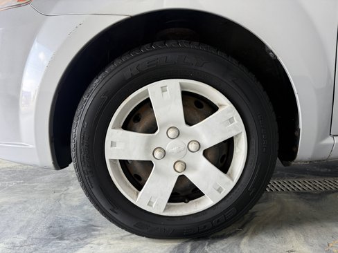 Used 2010 Chevrolet Aveo LT w/ Power and Convenience Package image 13