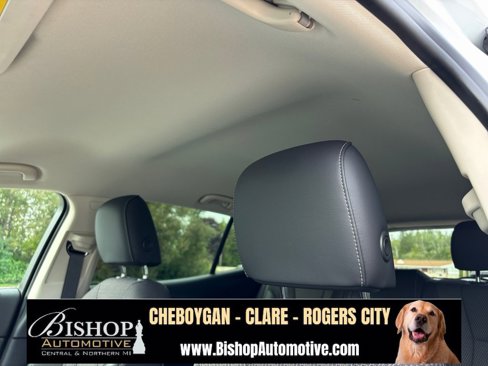 Used 2023 Buick Envision Preferred image 26