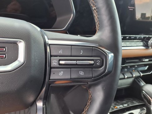Used 2023 GMC Canyon AT4 w/ AT4 Premium Package image 28