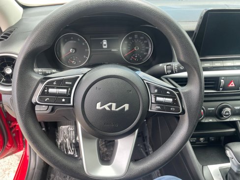 Used 2024 Kia Forte LXS image 29