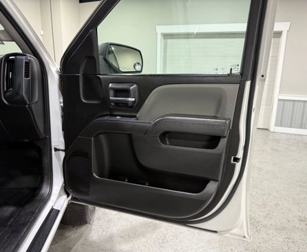 Used 2019 Chevrolet Silverado 2500 W/T image 16