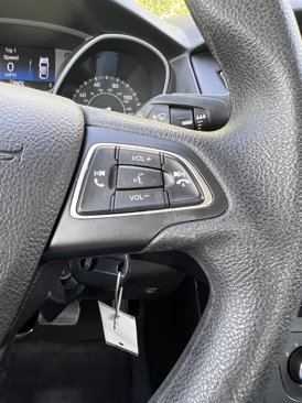 Used 2016 Ford Focus SE image 22