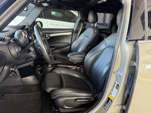 Used 2020 MINI Cooper S image 13