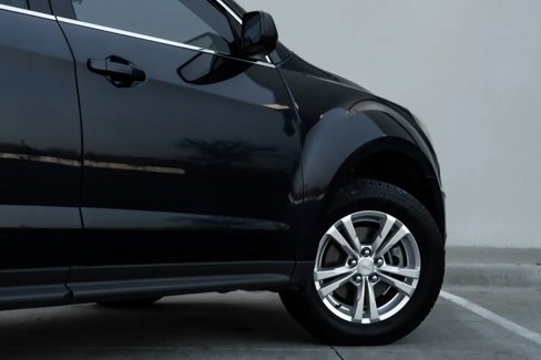 Used 2017 Chevrolet Equinox LS image 24