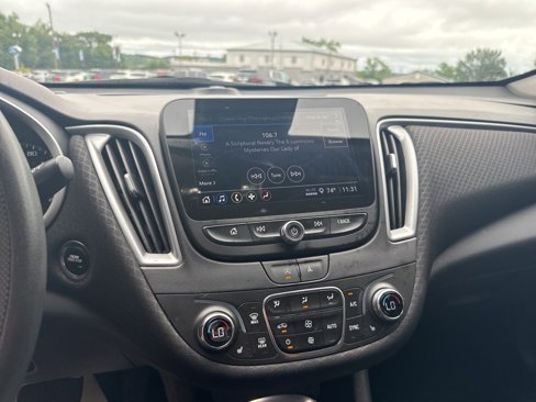 Used 2023 Chevrolet Malibu LT image 25