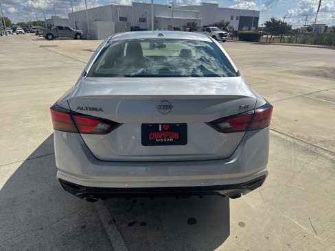 Used 2023 Nissan Altima 2.5 SR image 4