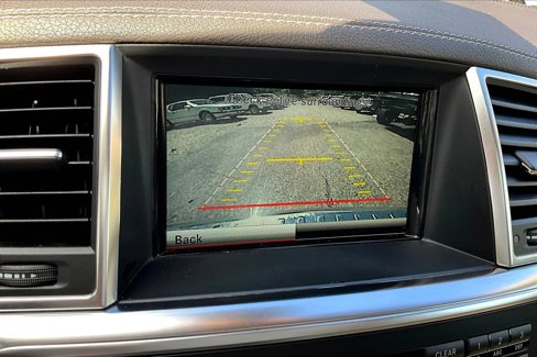 Used 2015 Mercedes-Benz GL 320 BlueTEC 4MATIC image 21