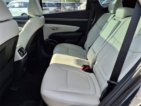 Used 2022 Hyundai Tucson Limited image 8