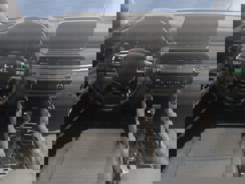 Used 2022 Kia Telluride SX w/ SX Prestige Package image 10