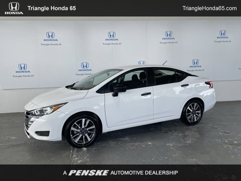 Used 2024 Nissan Versa S image 1