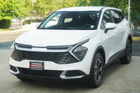 Used 2024 Kia Sportage LX image 1