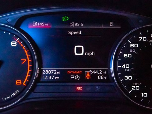 Used 2022 Audi Q5 2.0T Premium w/ Convenience Package image 10