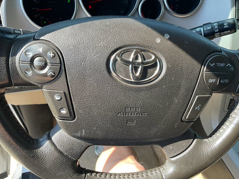 Used 2008 Toyota Sequoia Platinum w/ Cold Area Pkg image 20